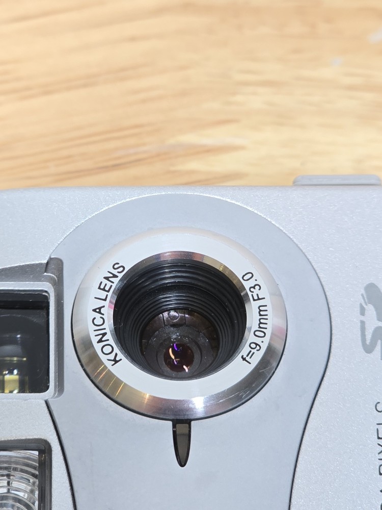 Konica KD-100 1.3MP Compact Digital Camera Silver Tested Working