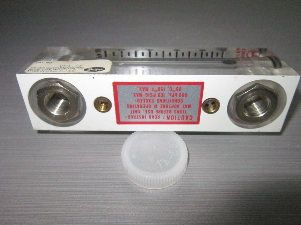 DWYER VFA-24 FLOWETER