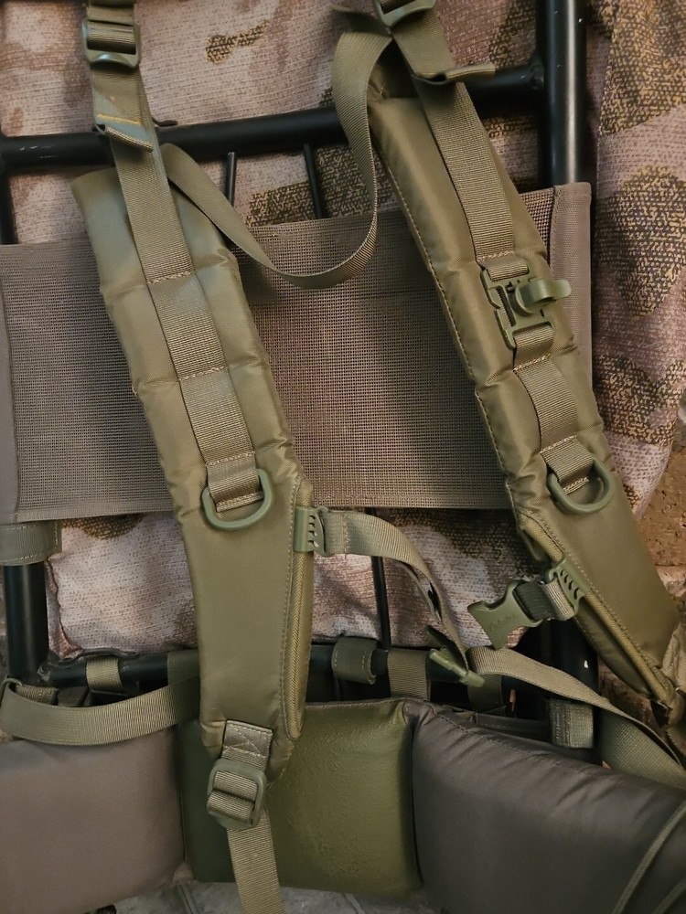 Cabelas Alaskan Camouflage H20 External Frame & Backpack Great Condition