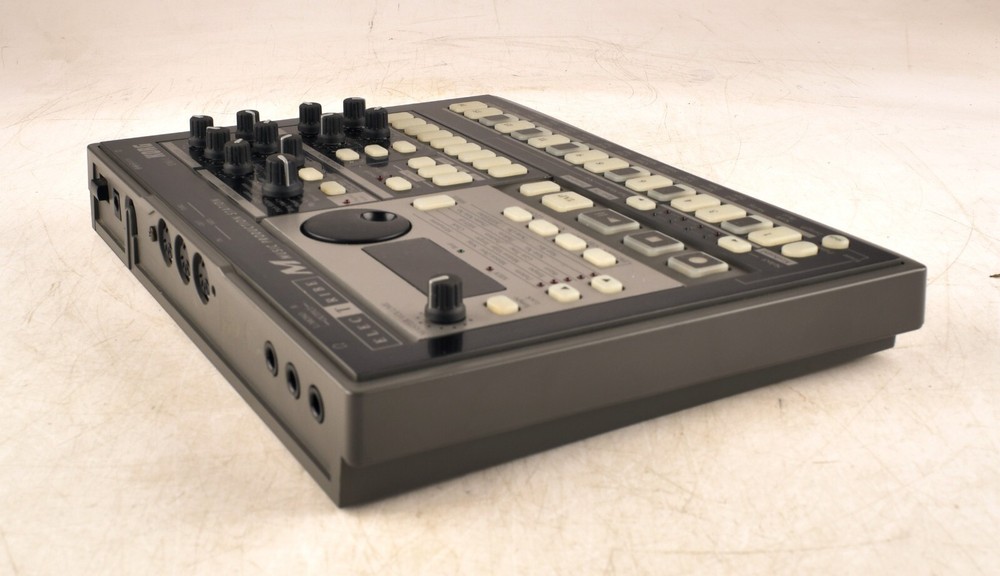 *Korg EM-1 Electribe Analog Modeling Synth Sequencer