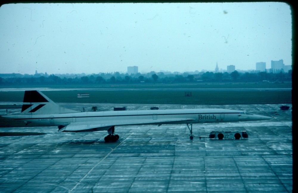 P-761  BRITISH  CONCORDE   ORIGINAL KODAK SLIDE