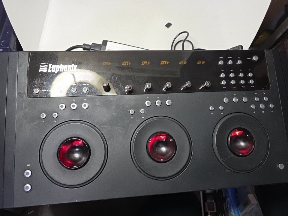 Euphonix MC Color Grading T Control Surface Video Color Controller. Description