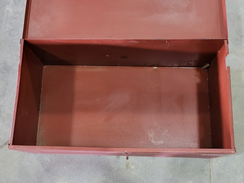 Tool Box - 30" x 17" x 12" – Consumer Items