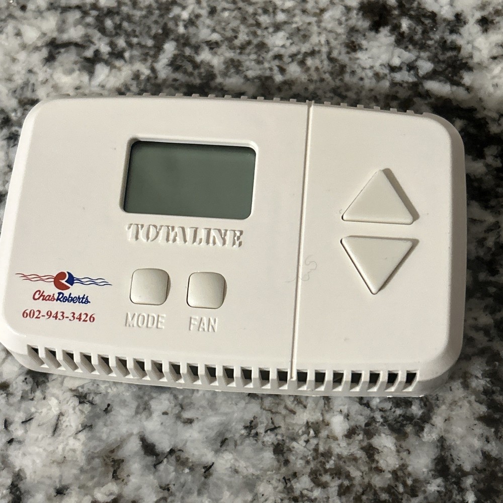 Totaline Digital Thermostat / White /TSTATCRBSS01