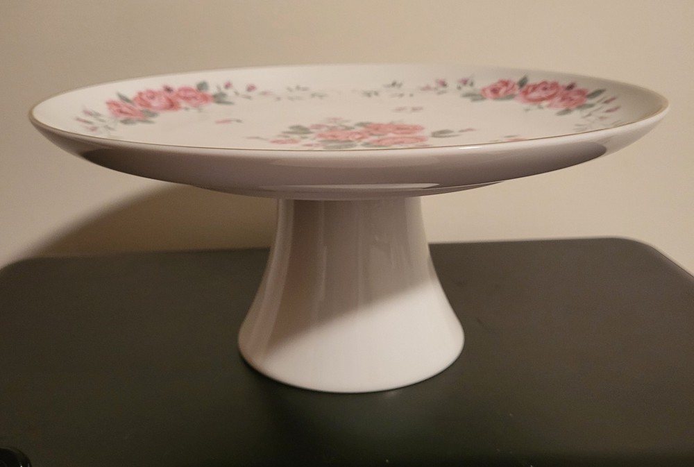 Cake Plate 10" Diameter, 5" High