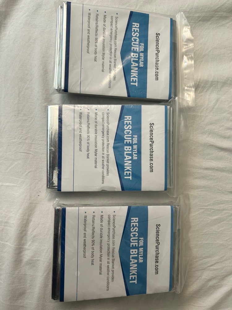 Emergency thermal Blanket/ Mylar Space Blanket