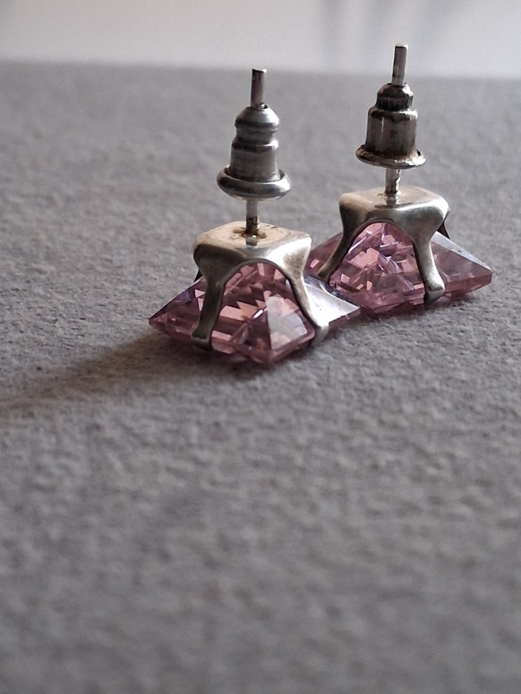 Sterling silver invisible cut pink stone grid pattern stud earrings, prong set