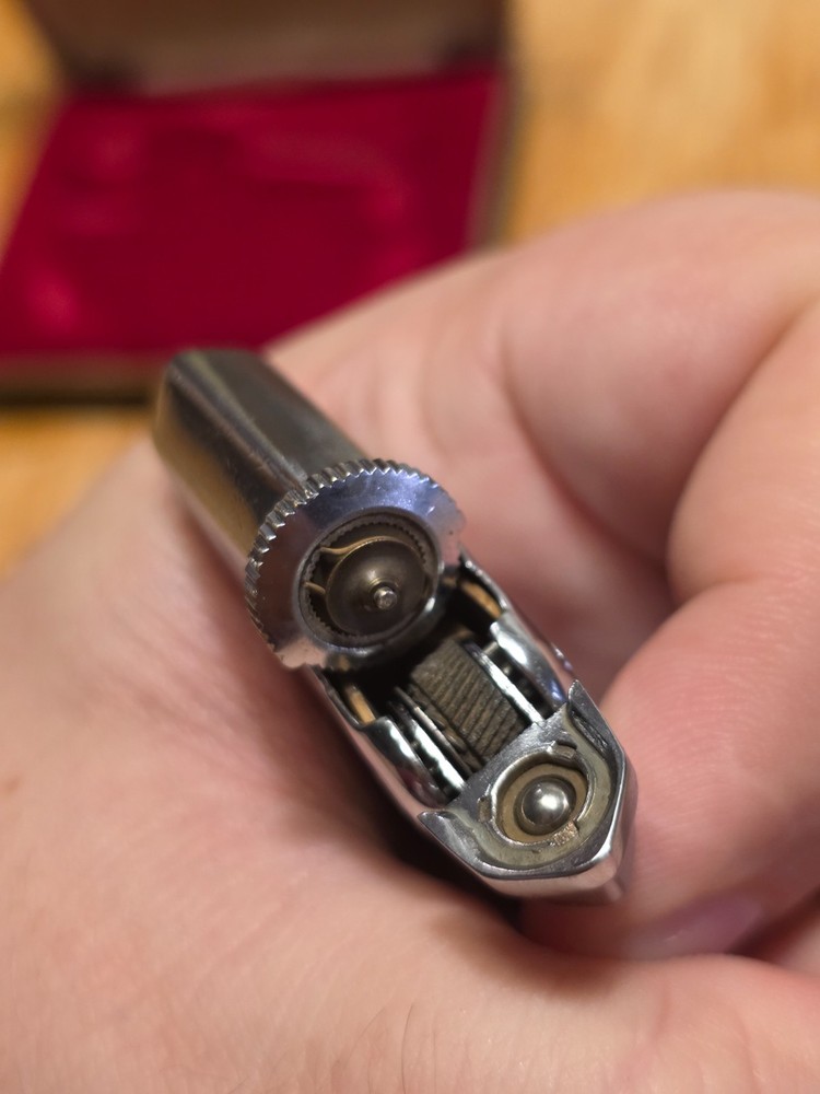Ronson Veraflame Premier Lighter In Original Case Checker Pattern