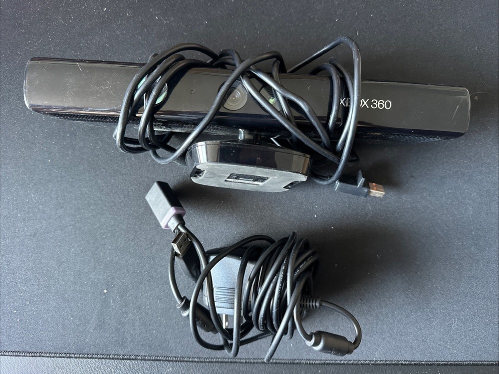 Microsoft Xbox 360 Kinect Sensor With Cables