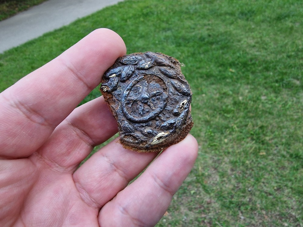 WW2 Original German Badge Front Item Relic.