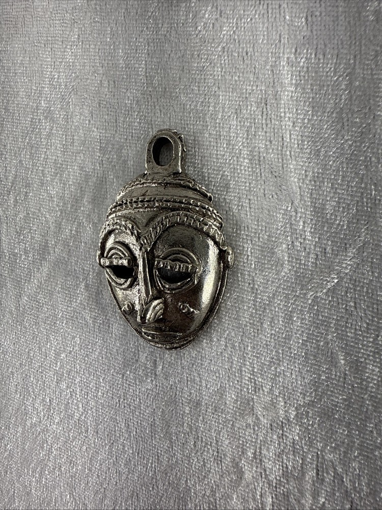 Vintage Pendant Collectors