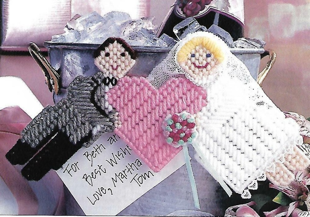 Bride & Groom Magnet in plastic canvas PATTERN INSTRUCTIONS