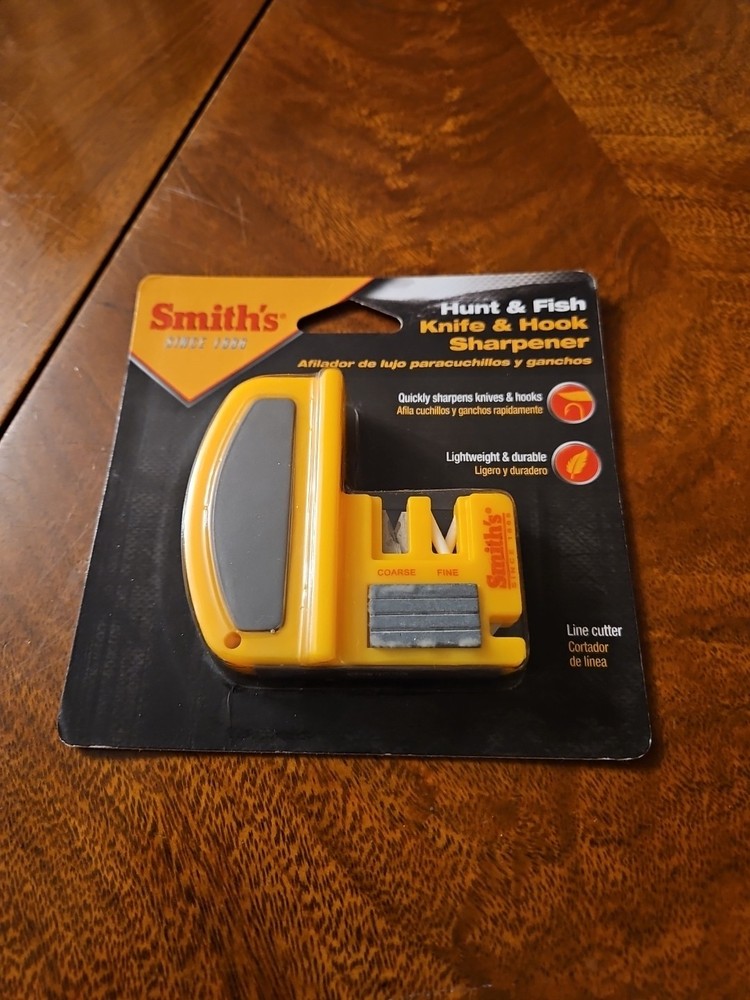 Smith’s Knife & Hook Sharpener With Line Cutter NIP