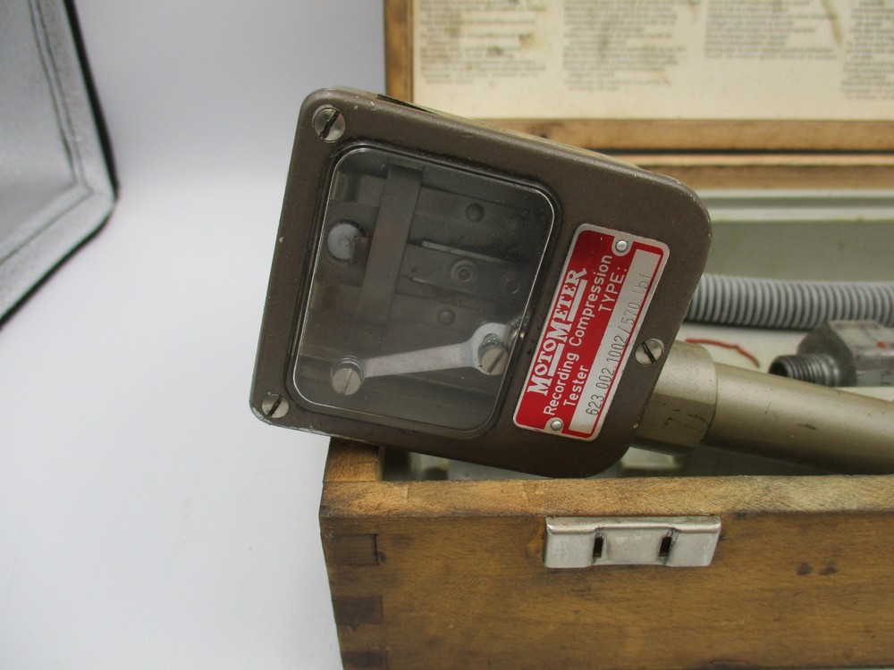 Vintage Moto Meter Diesel Compression Tester