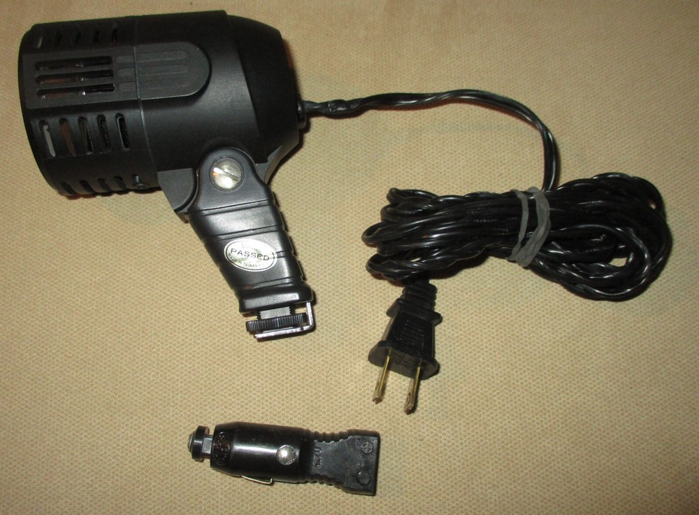 Bescor Camera Photo Shoot Light Top Mount & Adapter - Working, but needs bulb.