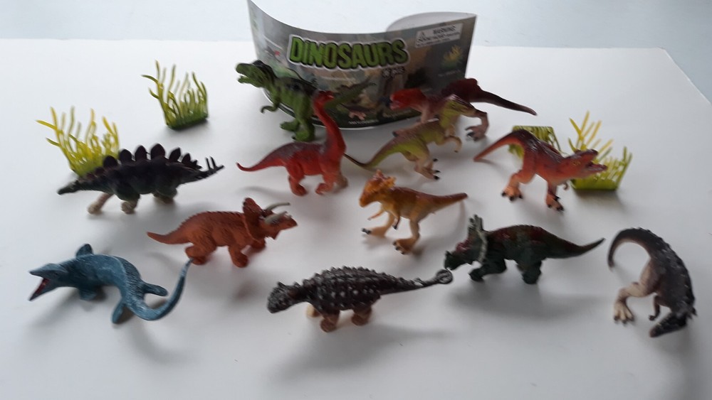 Plastic Dinosaurs, 16 pcs., For 3+ Ages