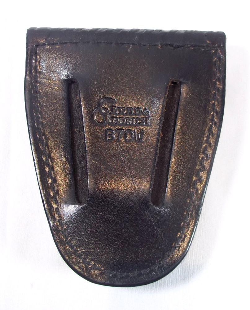 Gould & Goodrich Handcuff Case B70W Leather Weave Pattern - Used