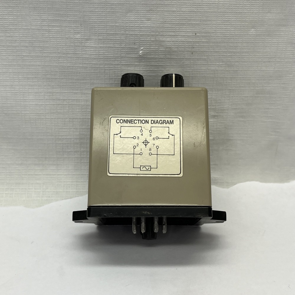 Advance Controls 5A 250VAC 8 Pin Repeat Cycle Timer 0-60 Sec 8742A120
