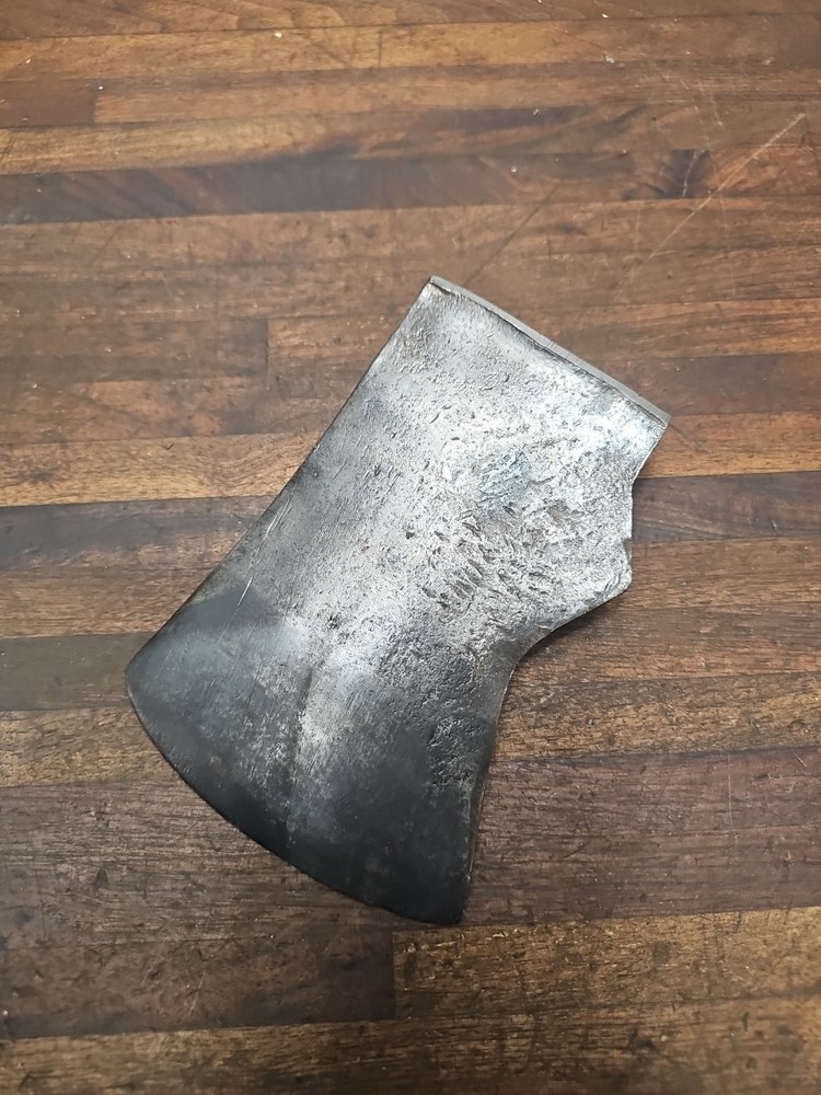 E42- Early Antique jersey pattern axe head 3 lb
