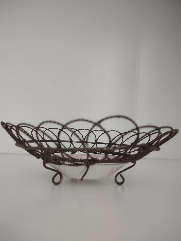 wire baskets vintage