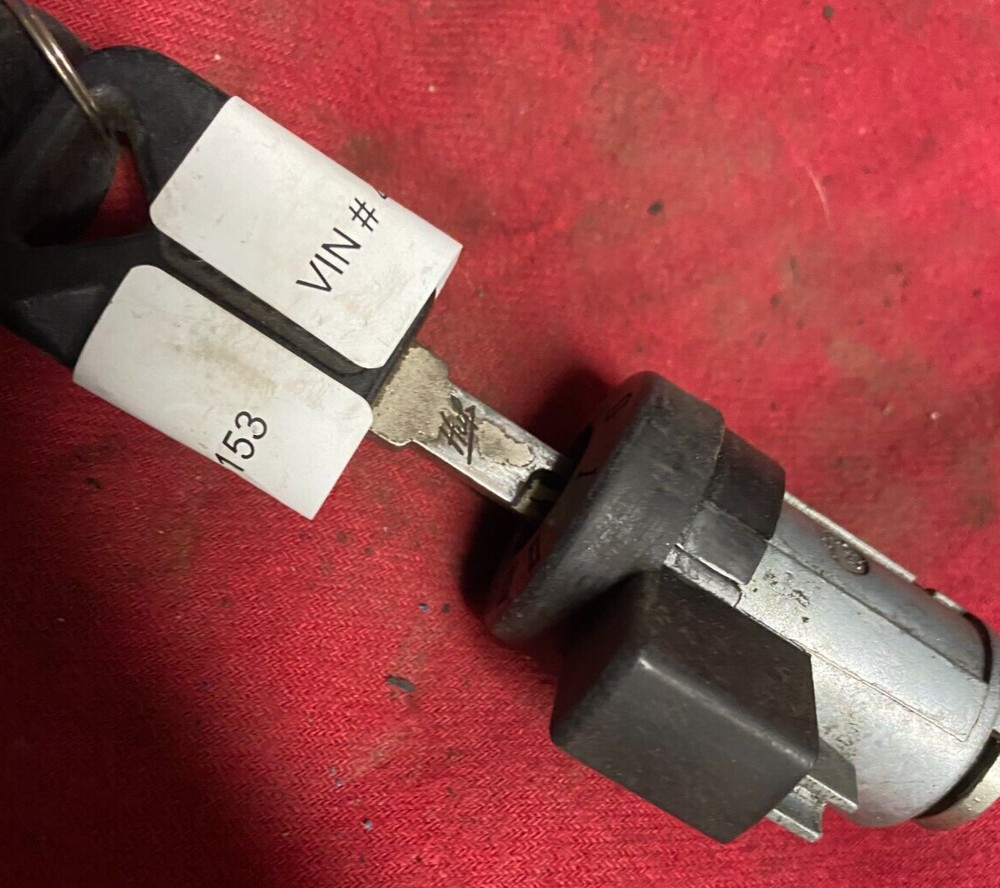 IGNITION SWITCH WITH ONE KEY,