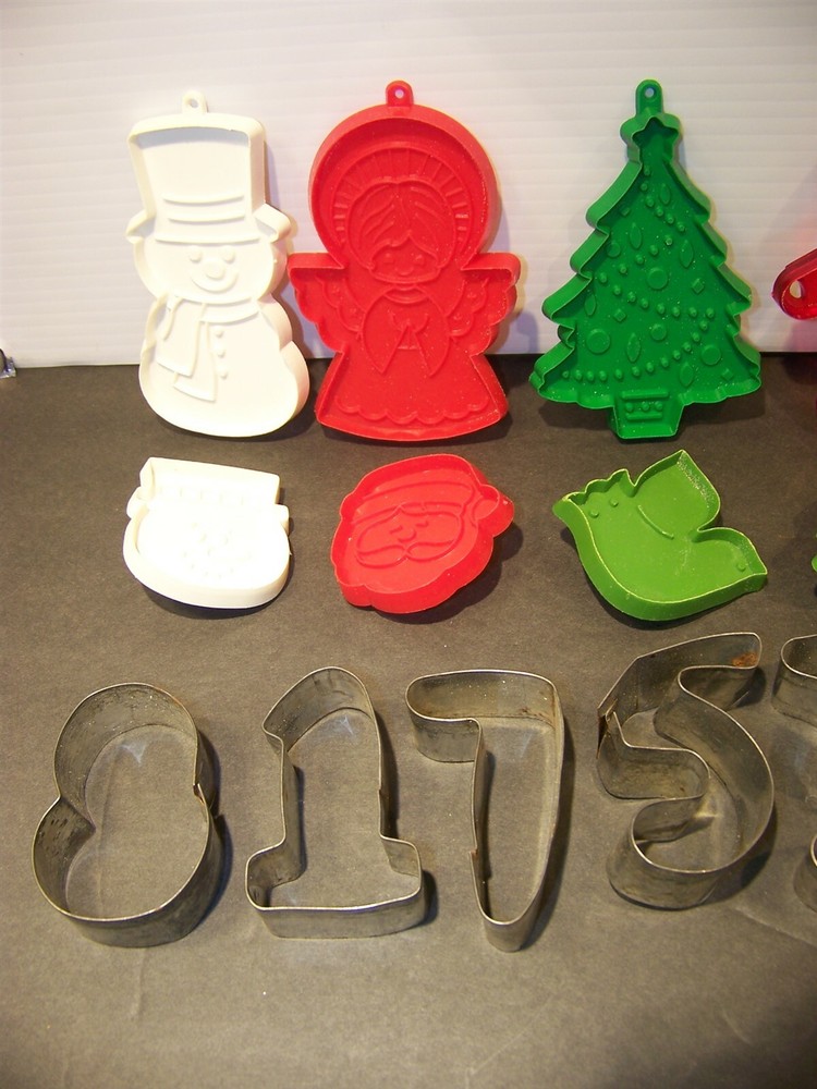 Vintage & Assorted Cookie Cutters Christmas Numbers
