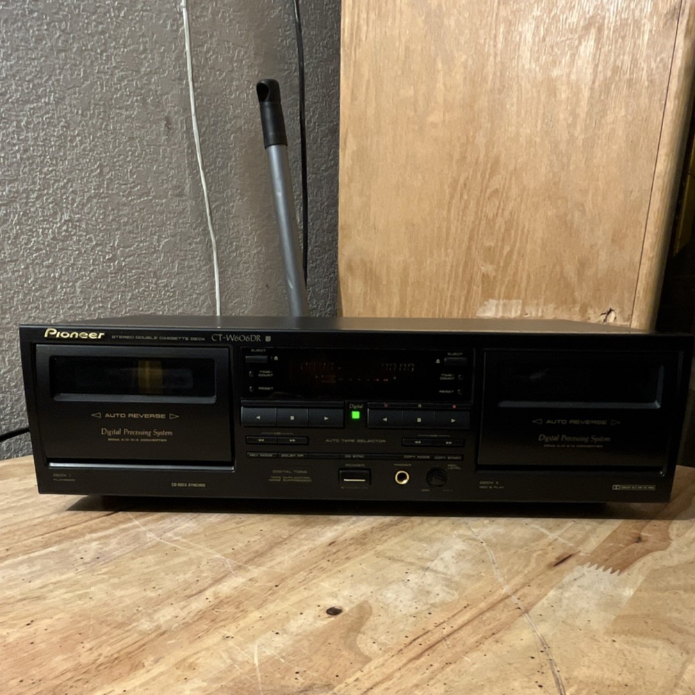 Pioneer CT-W606DR Cassette Deck Auto Reverse Digital Processing working perfect