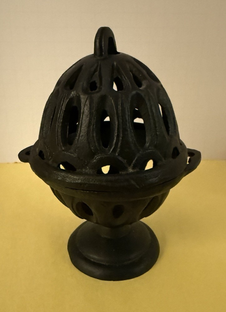 Wrought iron Yard/string Dispenser