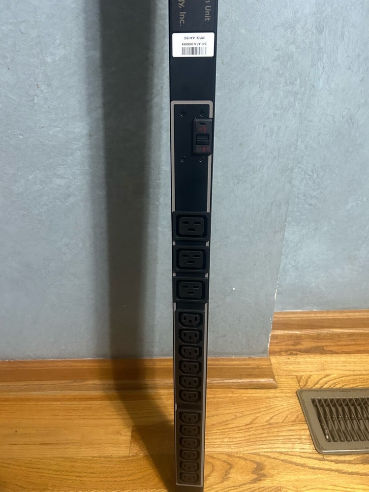 Server Technology STV-2001G Metered Rack PDU