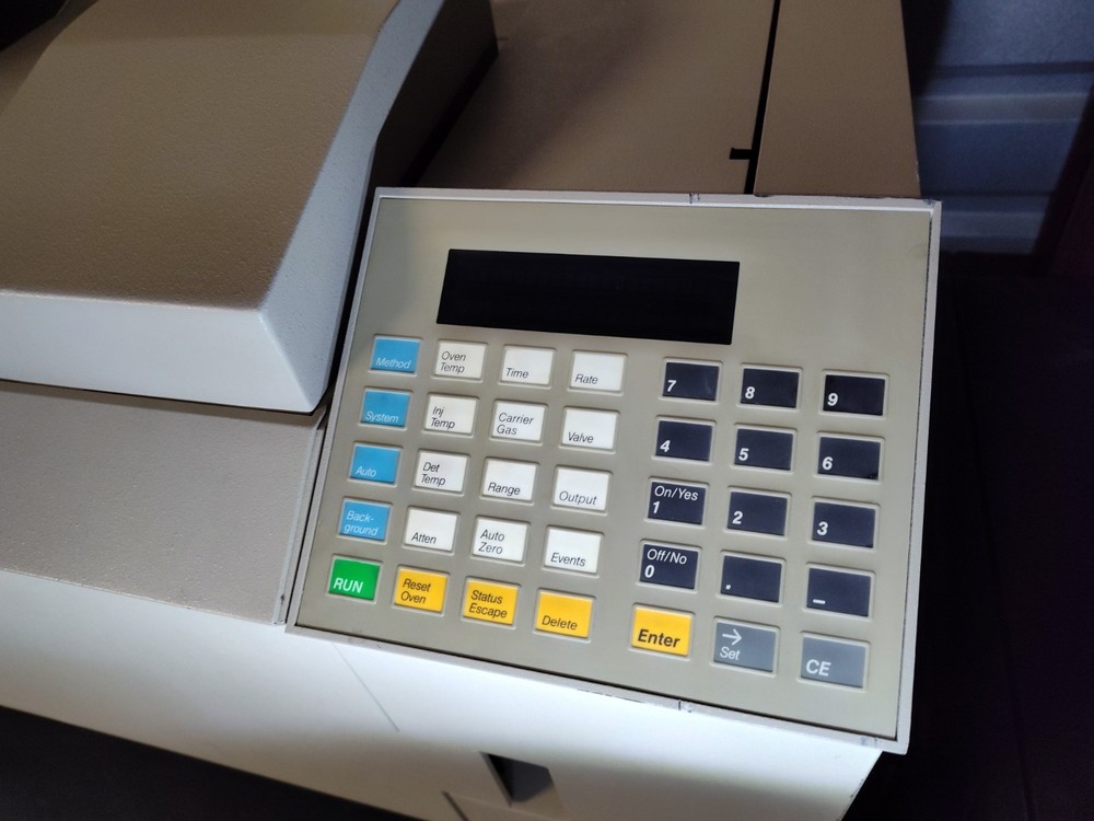 Perkin Elmer AutoSystem Gas Chromatograph System