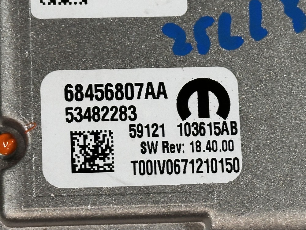 20-23 JEEP CHEROKEE FRONT WINDSHIELD MOUNTED CAMERA ID 68456807AA