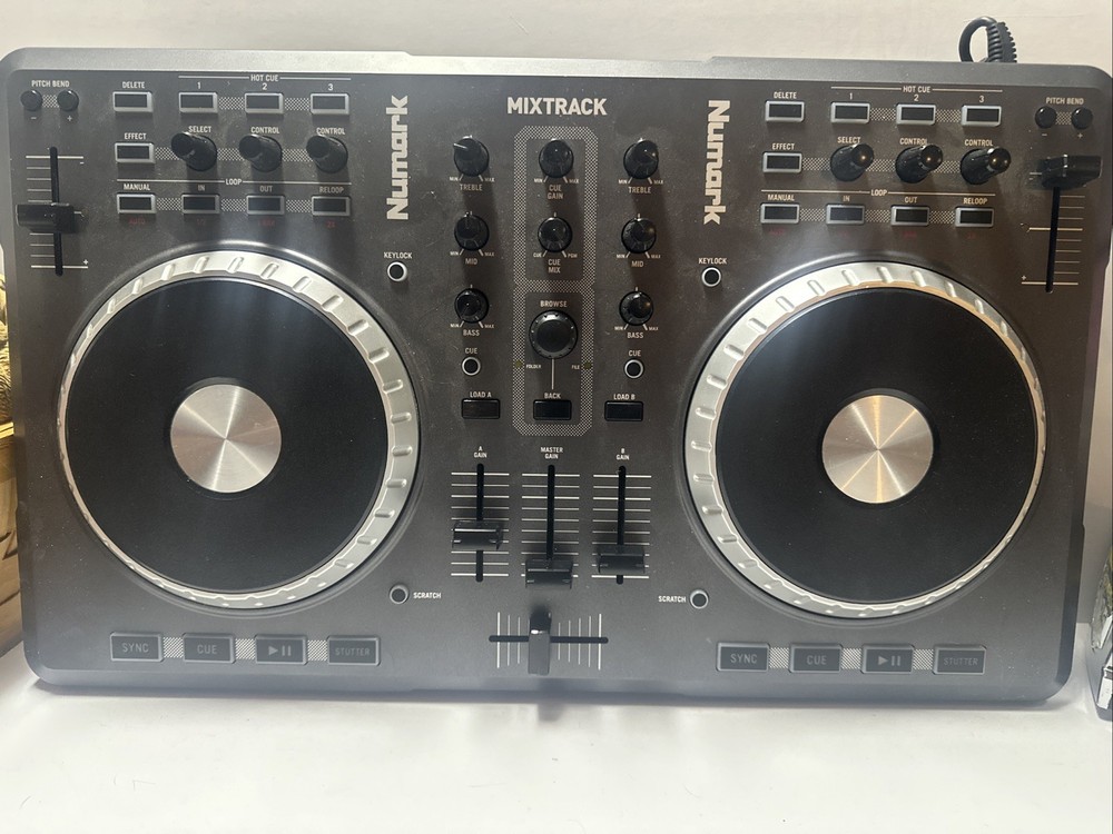 Numark Mixtrack Pro Digital DJ Controller
