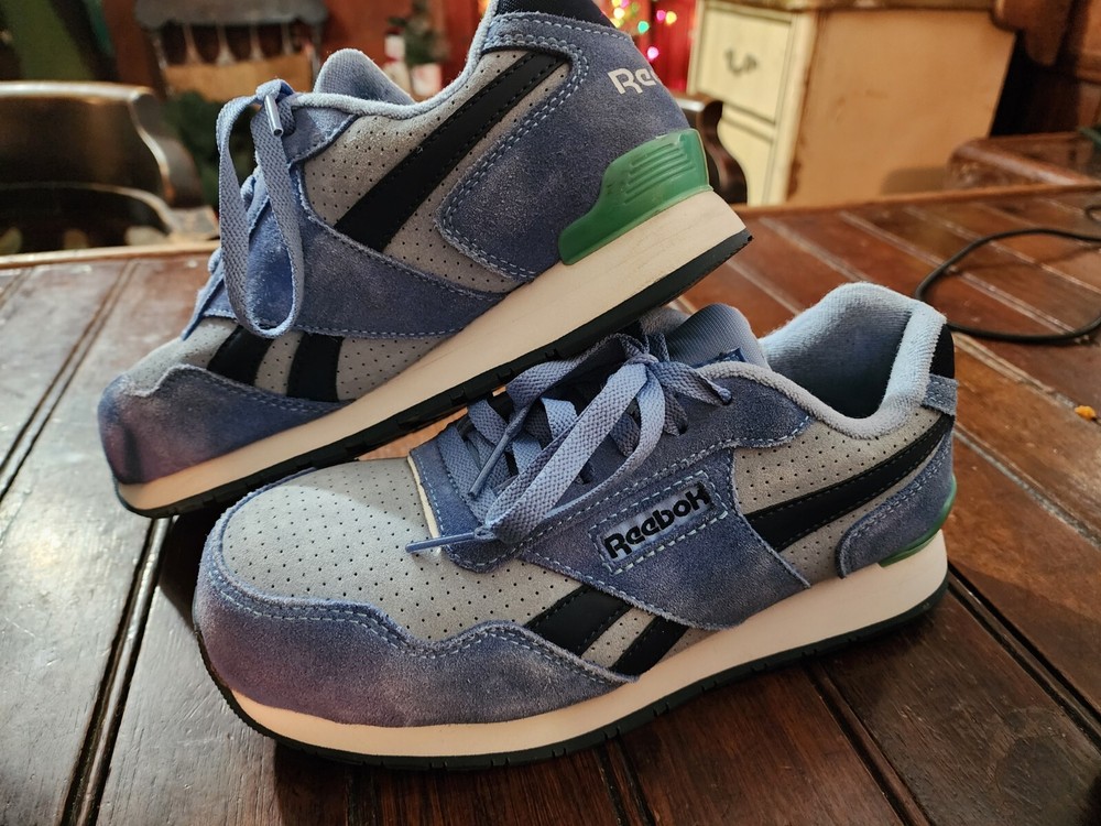 Woman Reebox Safety Shoe