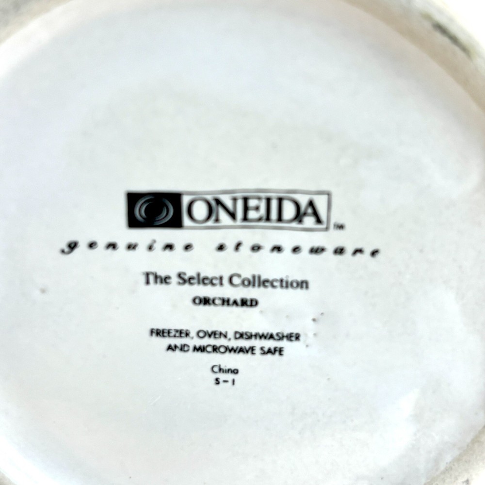 Oneida Genuine Stoneware: The Select Collection Orchard Cream & Sugar Set EUC
