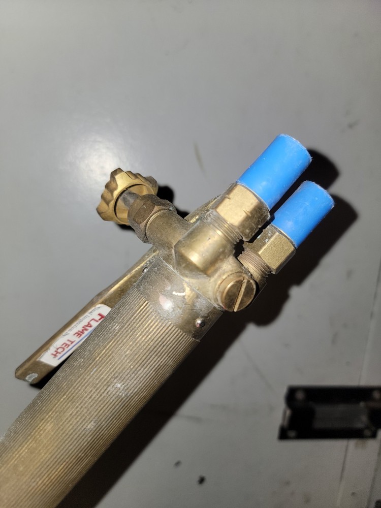 Flame Tech Scorpion 72" Torch 1