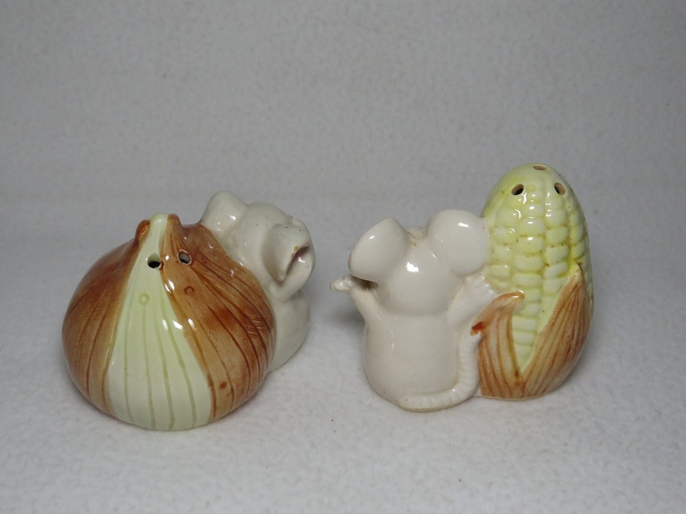 Mice And Vegetables 1978 Fitz & Floyd Shakers