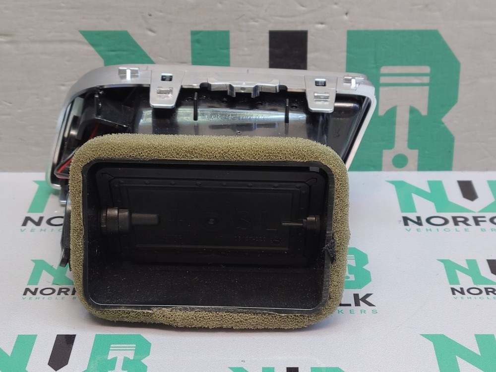 Mercedes CLS C218 Dash Vent Left Side Outer A2188300954