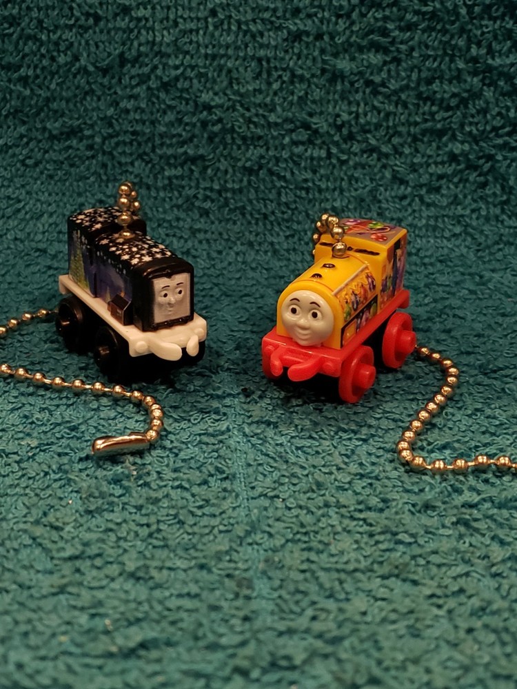 Thomas the Train Christmas Light Pull and Fan Pull Set - Thomas The Train