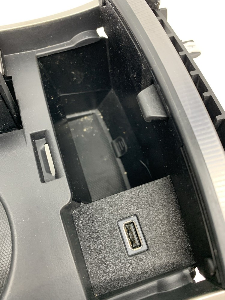 2019 Lincoln MKZ Center Console Cup Holder Assembly Storage
