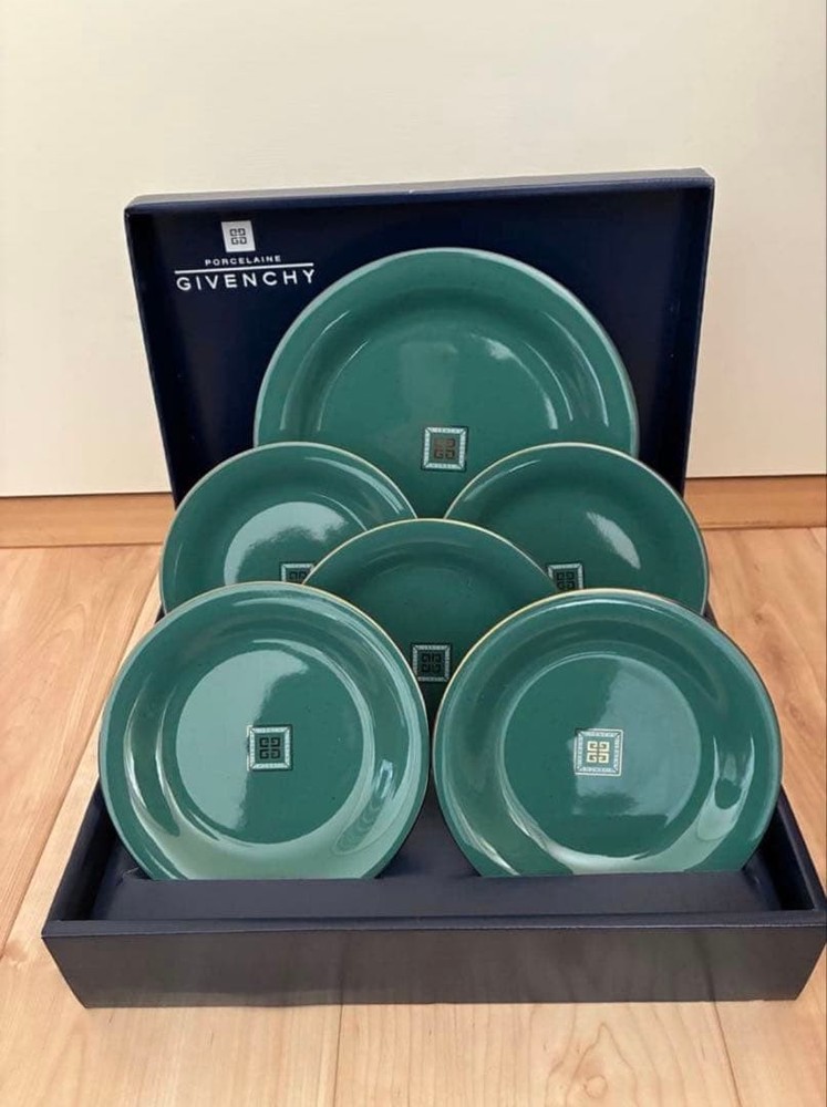 Givenchy Yamaka Platter / Plate 5 Set