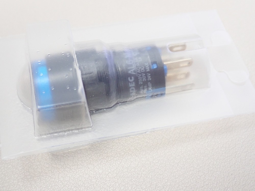 IDEC AL6M-M24P-S Pushbutton, Momentary, Illuminated Blue, 24V