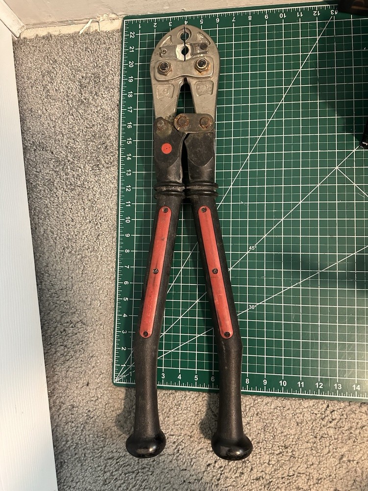 BURNDY MD7 Posi-Press Hytool crimper