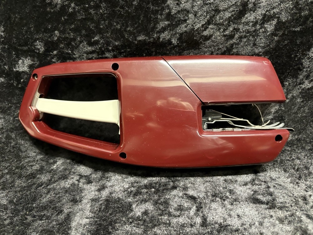 Vintage Model B100A Singer Button Magic Hand Held Button Sewer Original Box