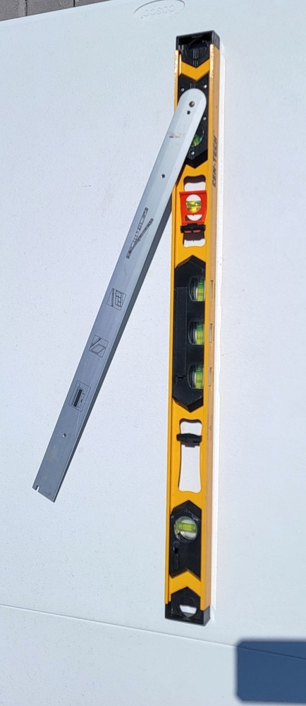 30" CEN-TECH Angle Ruler Protractor Spirit Level Scaffolding Builder Level-