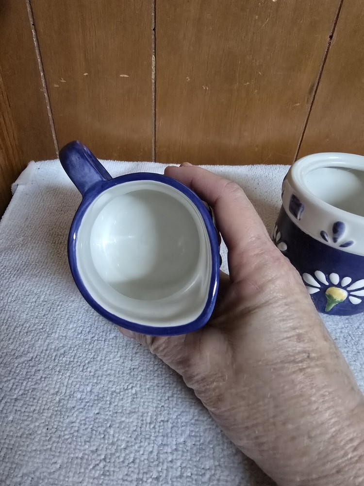 Oneida Spring Daisy Cream And Sugar Set