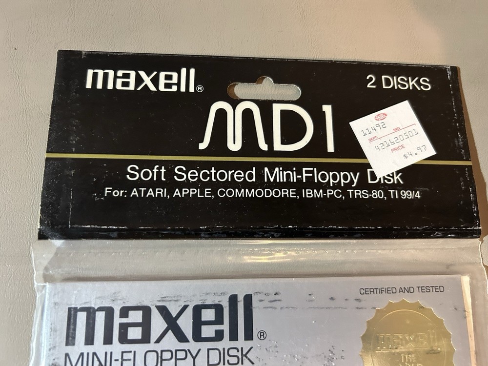 Maxell MD1-D Mini Floppy Disk 5.25” 2 pack with 2 empty display cases