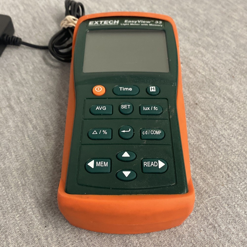 Extech EasyView 33 Digital Light Meter W/ Memory