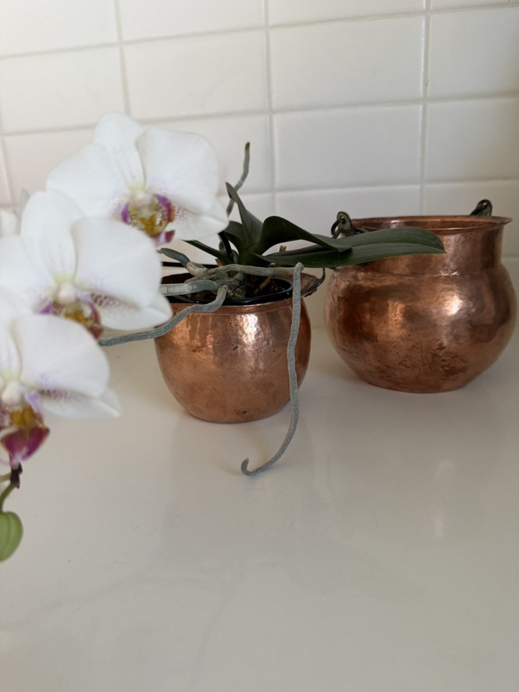Set Of 2 Stacking Hammered Copper Planter/Pot/cauldron