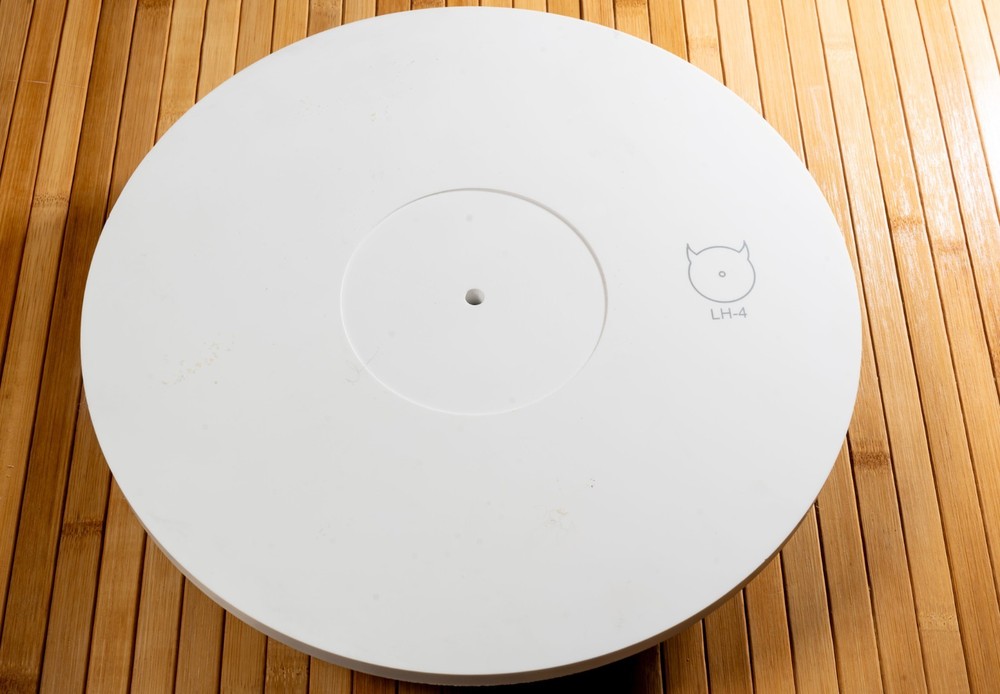 Lencohell LH-4 Matte Turntable Corian Platter