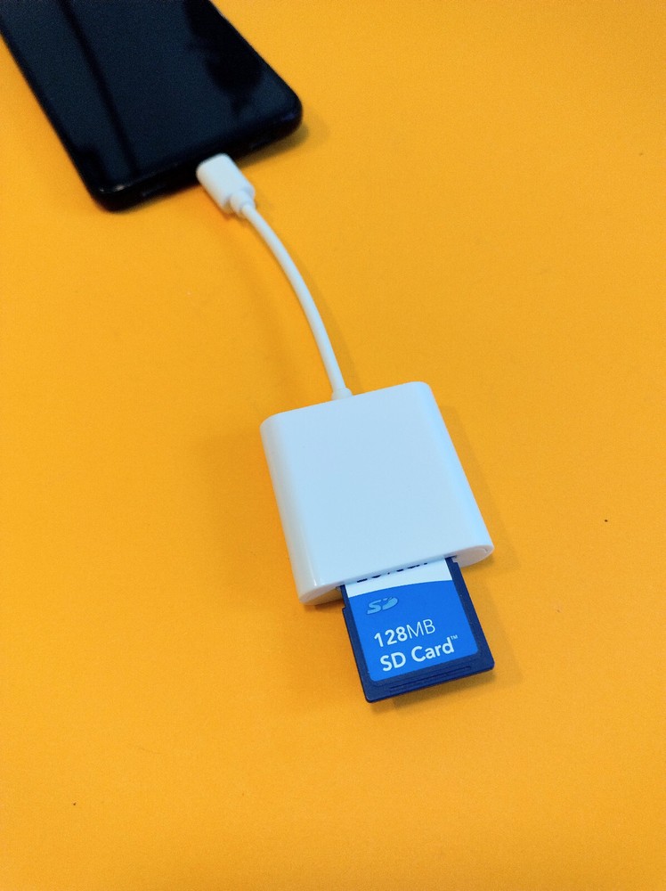 SD and MMC Card Reader for Android Smartphone iPhone iPad Digicam Card